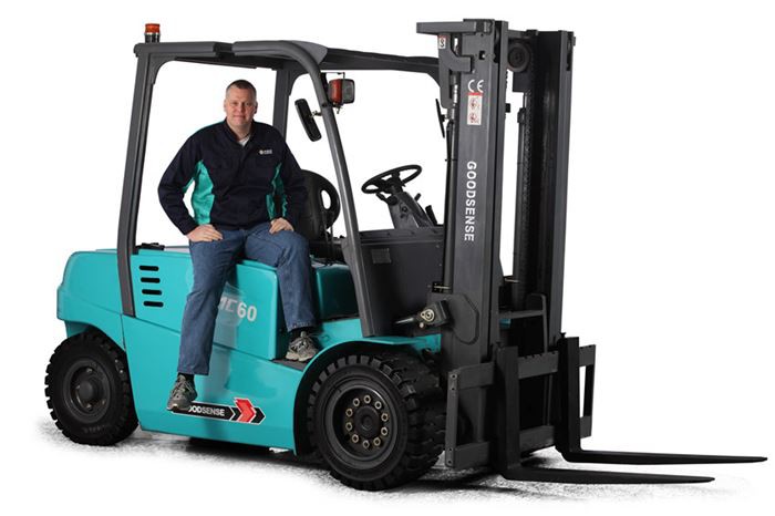 4 wheel 6 ton battery forklift